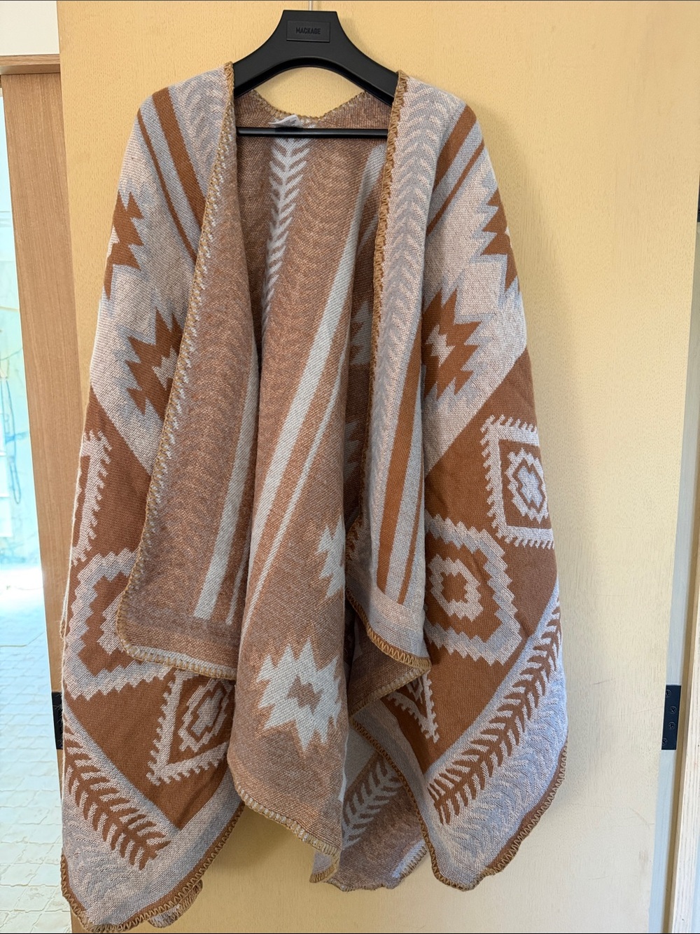 Idyllwind Brown & Cream Aztec Knit Throw